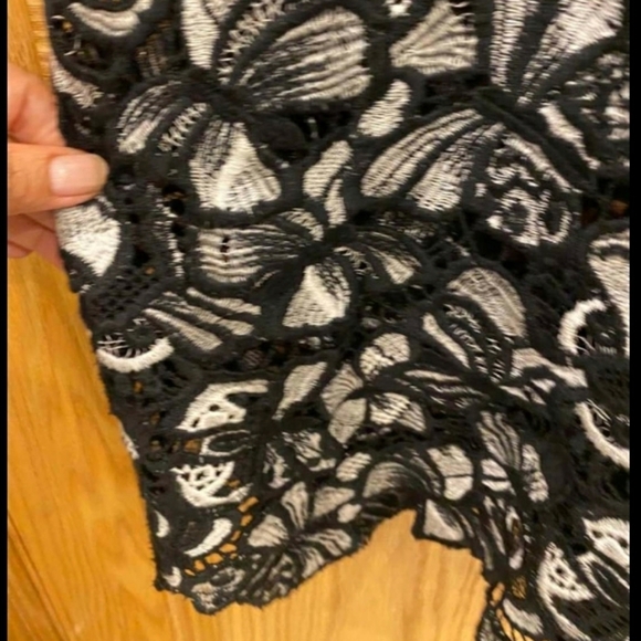 Alice+OliviaNoreen Floral Lace Midi Dress, Black/G - Picture 9 of 16